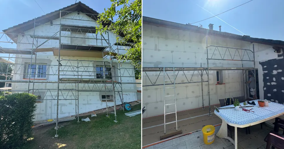 Isolation extérieure d’une maison à Strueth : pose des panneaux isolants en polystyrène par les peintres-façadiers de Peinture Sospera, entreprise RGE dans le Sundgau, avant la finition de façade.